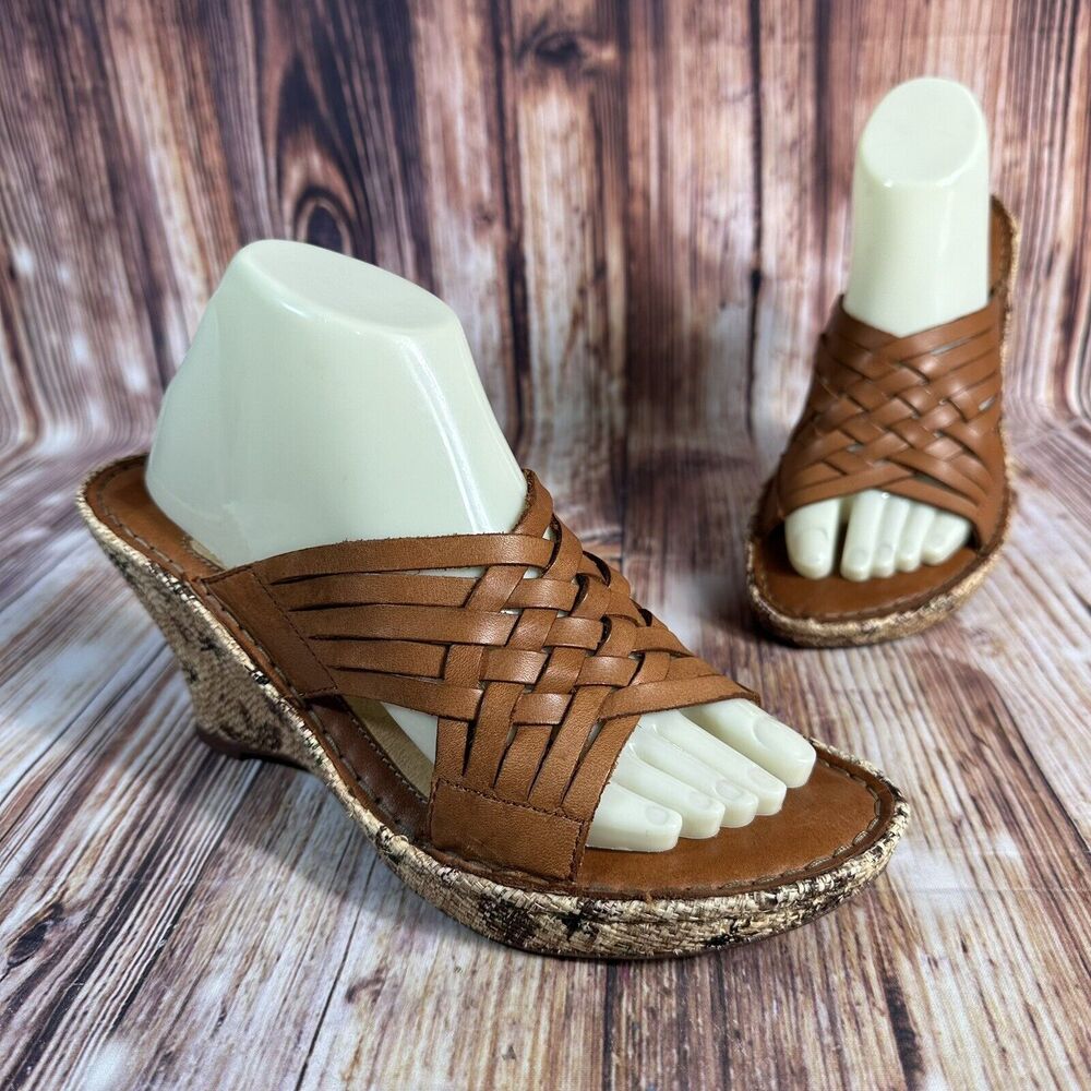 Born Drilles Size 10 Brown Leather Huarache Wedge Heel Sandals Open Toe Shoes